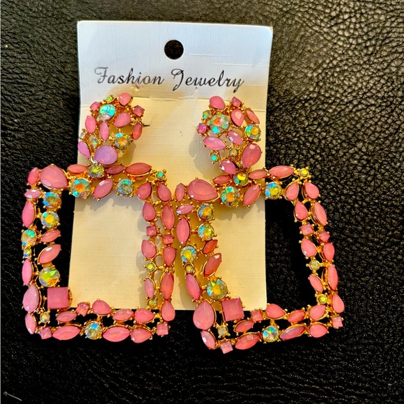 pink and iridescent stone hanging earrings - Picture 1 of 4